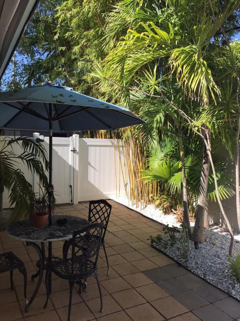 Coral Reef Guesthouse Fort Lauderdale Phòng bức ảnh